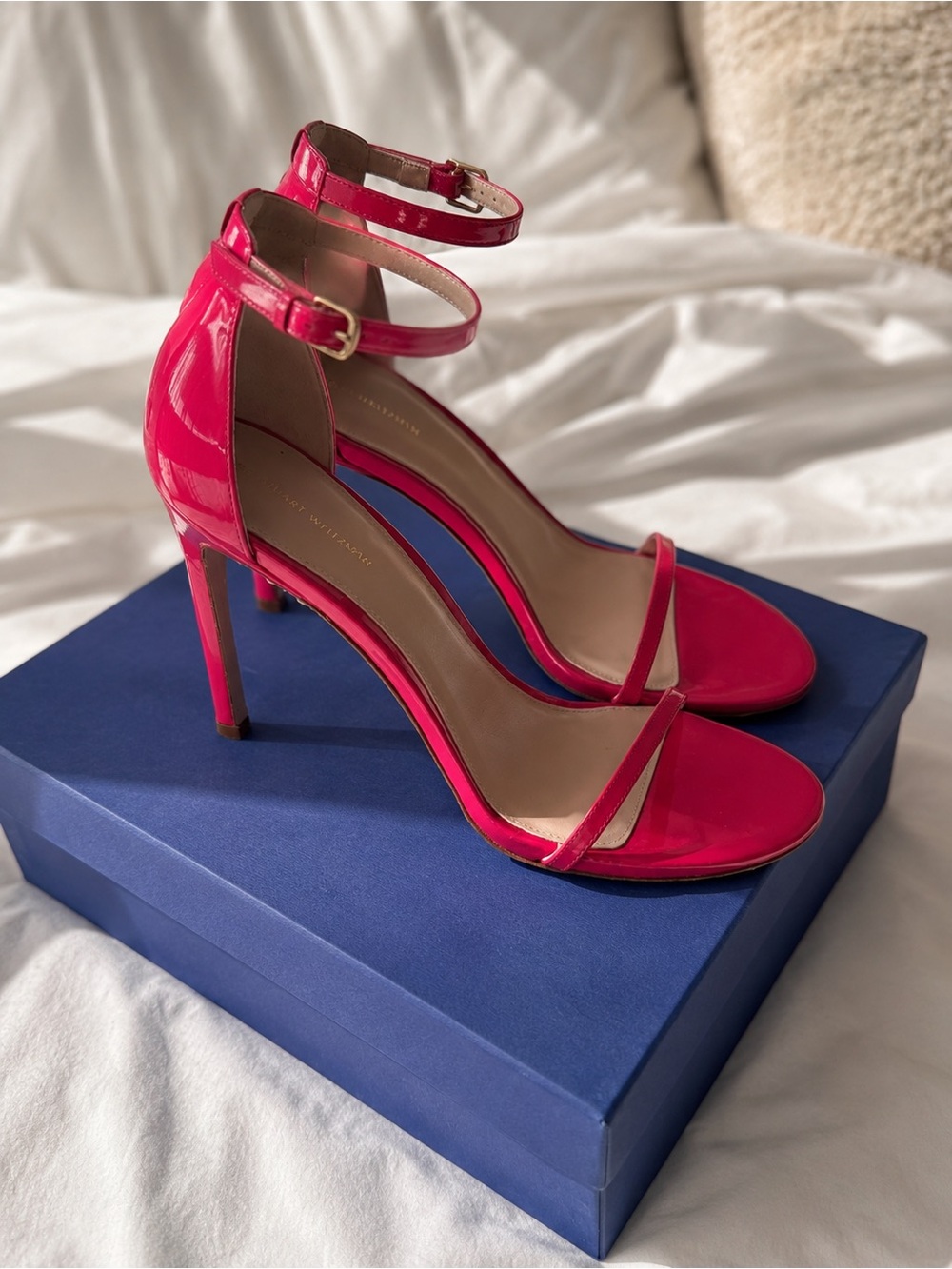 STUART WEITZMAN Sandals